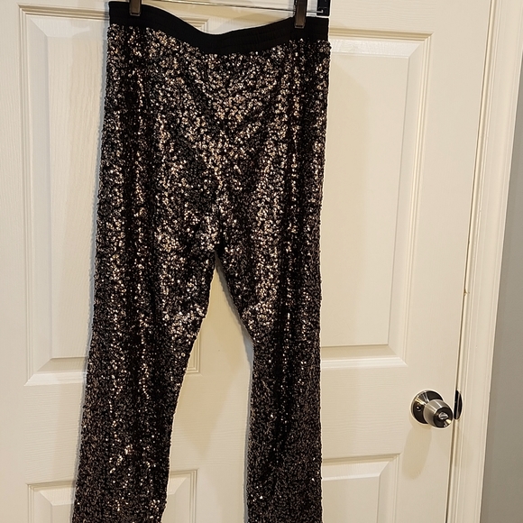 Wayf pants, size XL - Picture 2 of 4
